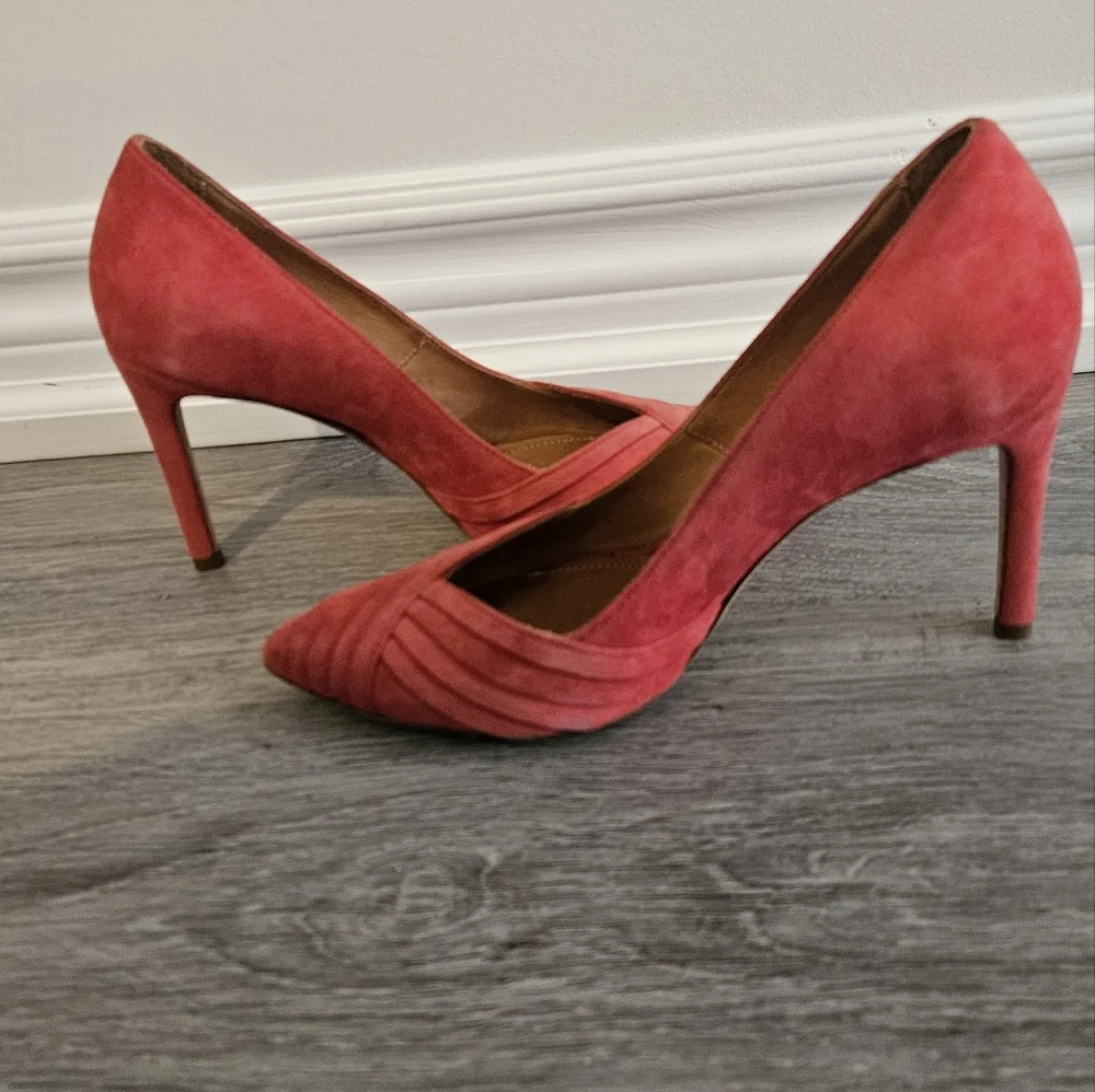 Iro Suede Pumps - Picture 3 of 8